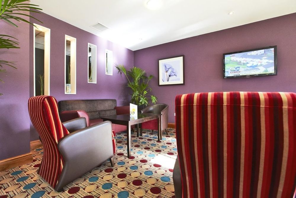 Premier Inn Glasgow Braehead Extérieur photo