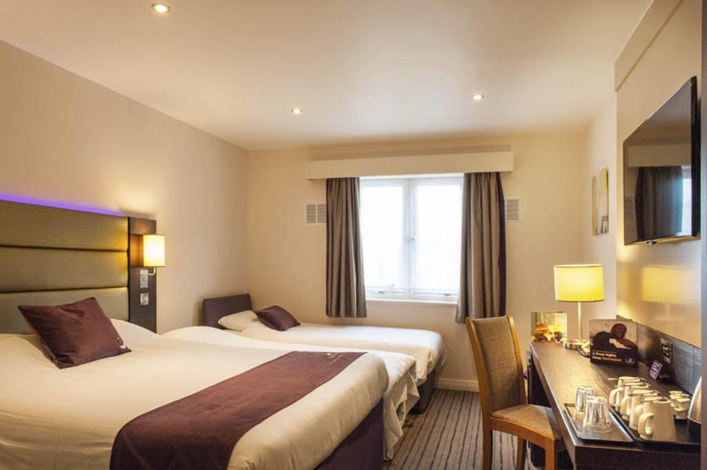 Premier Inn Glasgow Braehead Extérieur photo