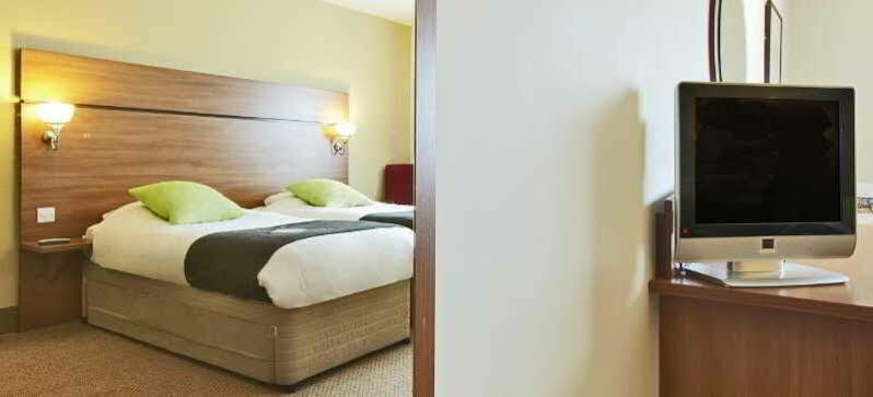 Premier Inn Glasgow Braehead Extérieur photo